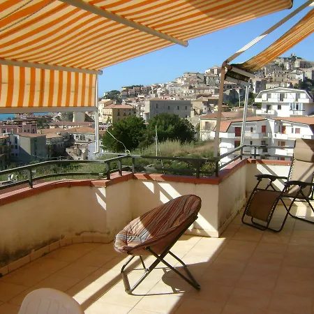 Con Grande Terrazza E Vista Sul Mare Apartmán